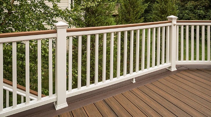 Trex Transcend handrail and balustrade in Classic White